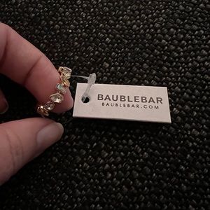 NWT BaubleBar Ring Size 8 Clear Stones